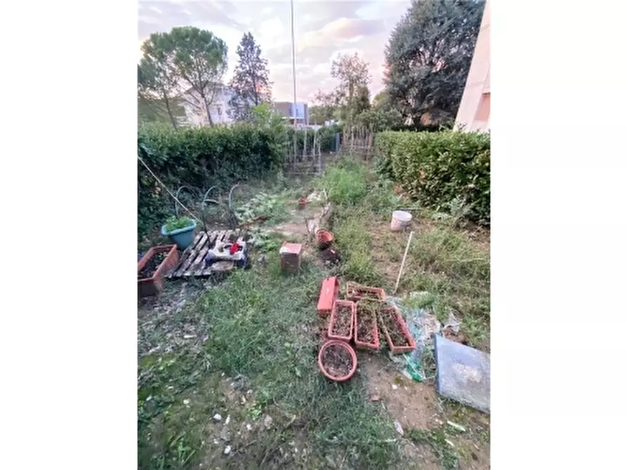 Immagine 10 di Appartamento in vendita  a Lastra A Signa