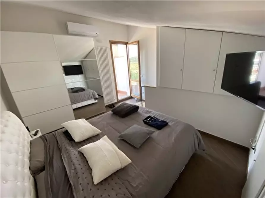 Immagine 14 di Appartamento in vendita  a Lastra A Signa