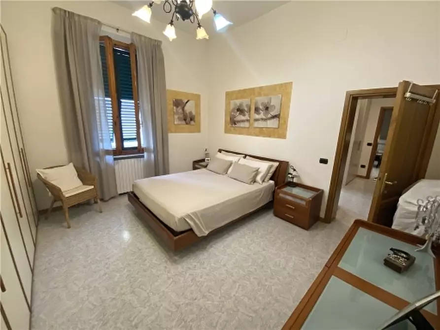 Immagine 16 di Appartamento in vendita  a Capraia E Limite