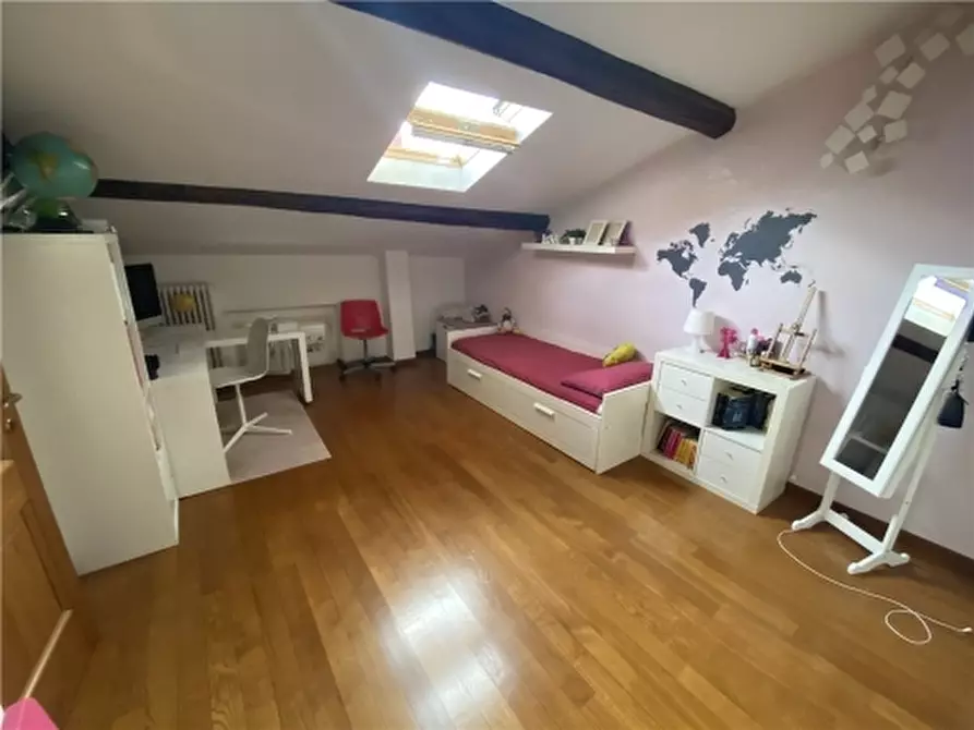 Immagine 24 di Appartamento in vendita  a Capraia E Limite