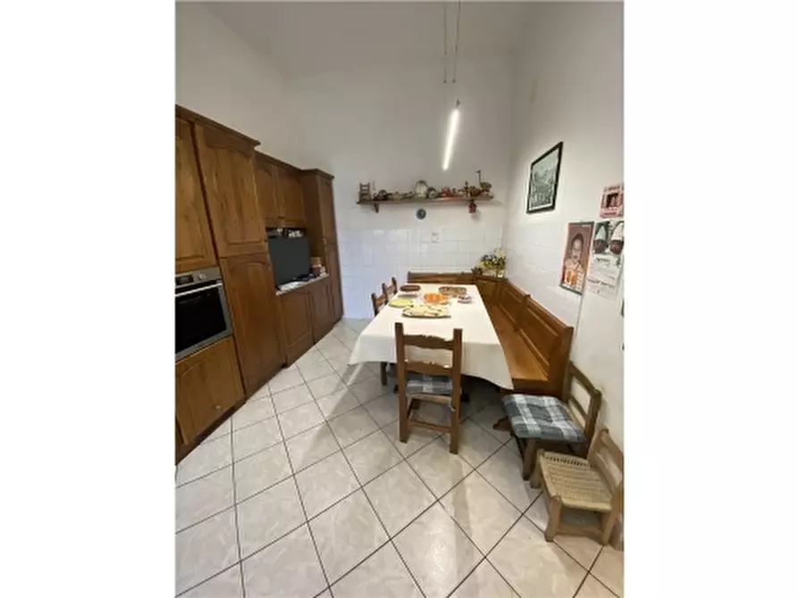 Immagine 4 di Appartamento in vendita  a Empoli