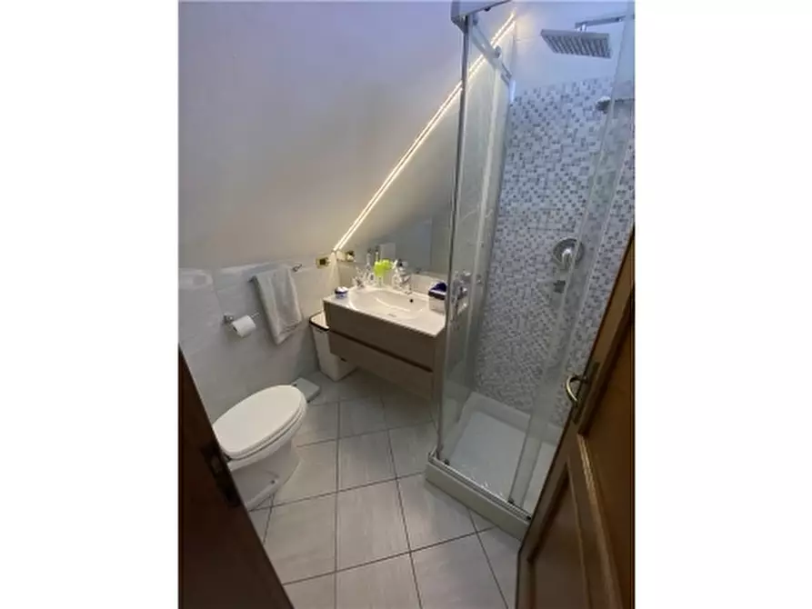 Immagine 12 di Appartamento in vendita  a Empoli