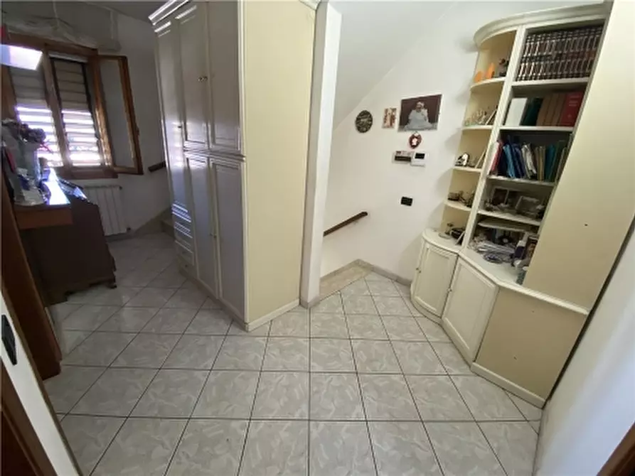 Immagine 16 di Appartamento in vendita  a Empoli