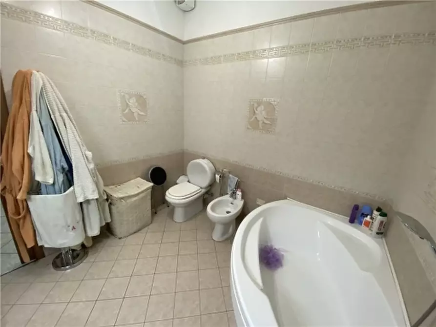 Immagine 26 di Appartamento in vendita  a Empoli