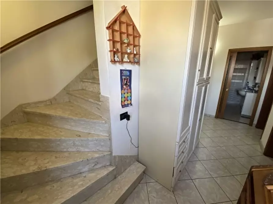 Immagine 29 di Appartamento in vendita  a Empoli