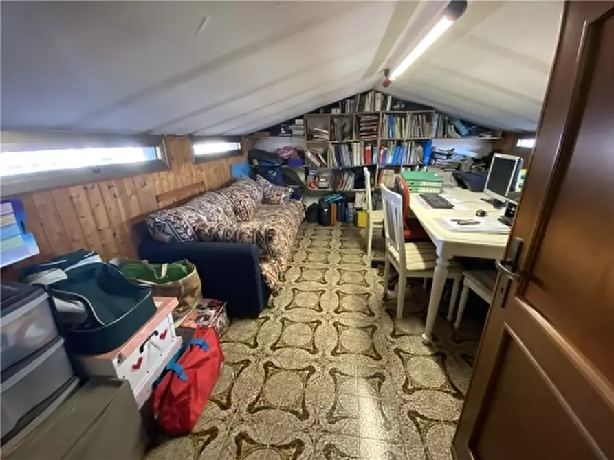 Immagine 35 di Appartamento in vendita  a Empoli