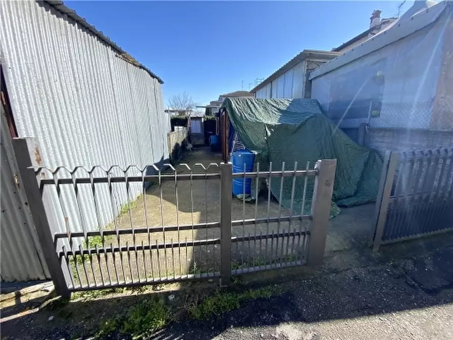 Immagine 41 di Appartamento in vendita  a Empoli