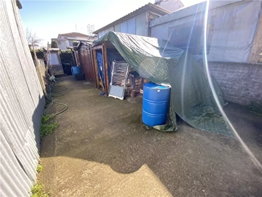 Immagine 43 di Appartamento in vendita  a Empoli