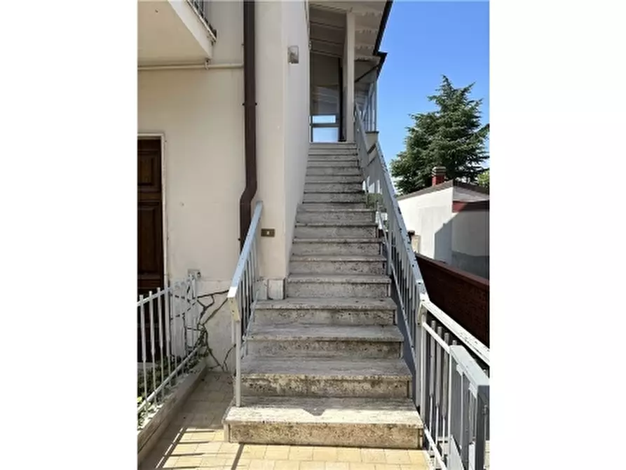 Immagine 22 di Appartamento in vendita  a Empoli