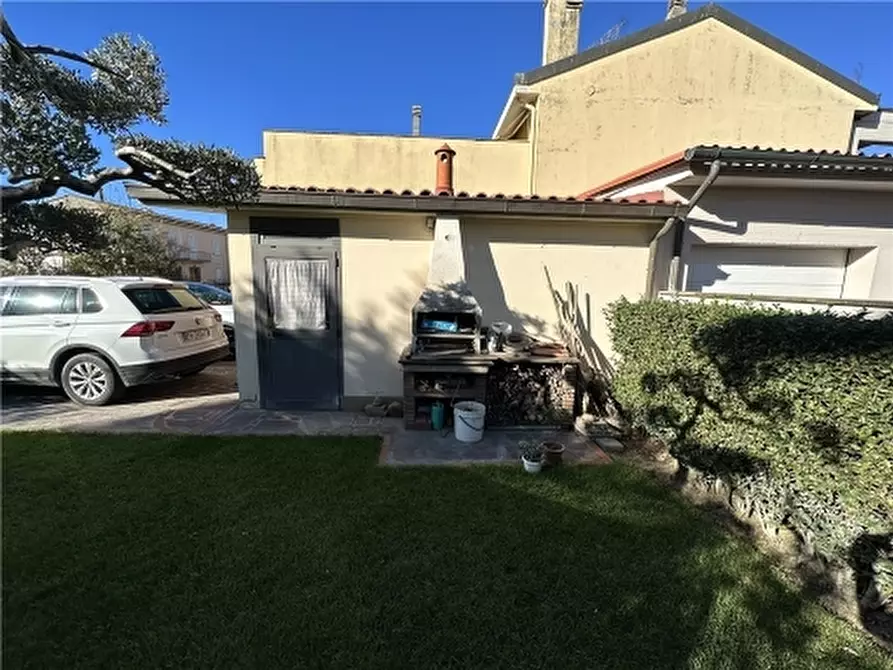 Immagine 8 di Appartamento in vendita  a Montelupo Fiorentino