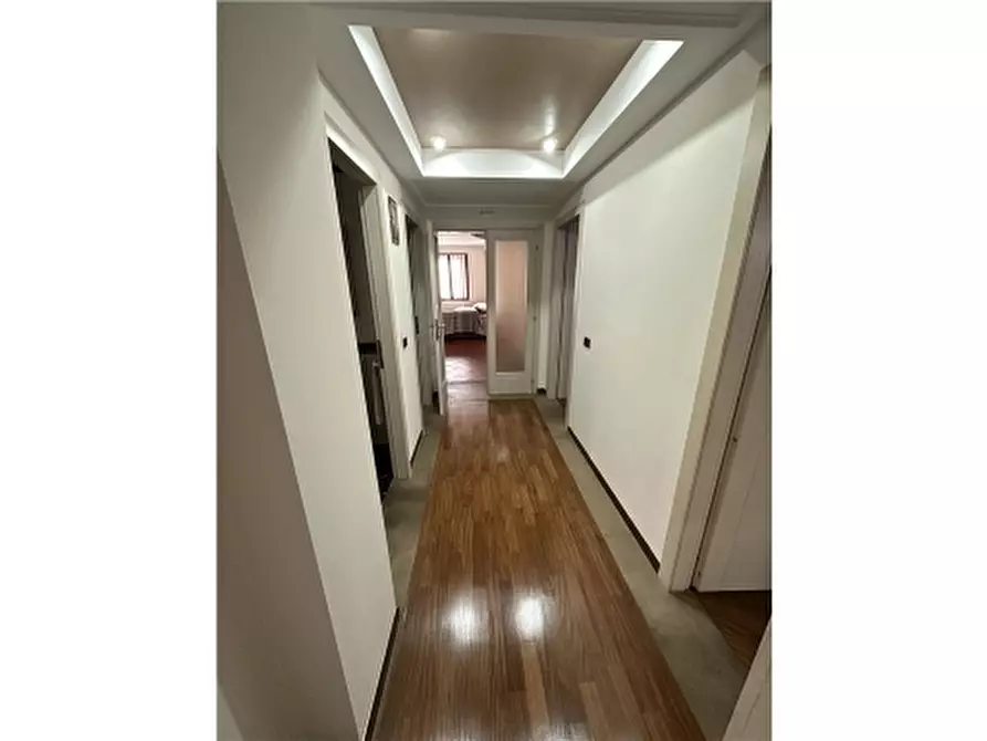 Immagine 41 di Appartamento in vendita  a Montelupo Fiorentino