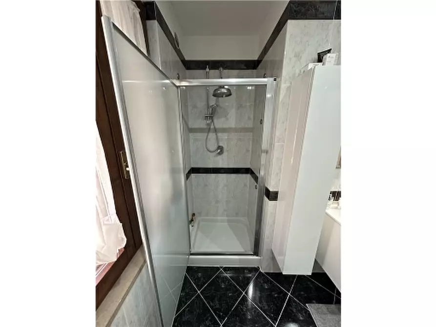 Immagine 52 di Appartamento in vendita  a Montelupo Fiorentino