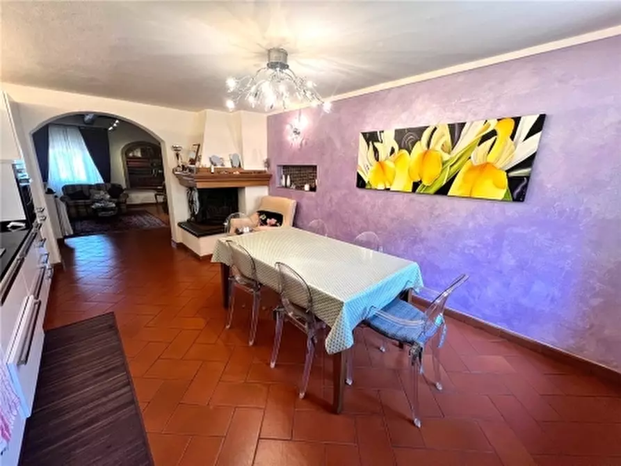 Immagine 6 di Appartamento in vendita  a Lastra A Signa