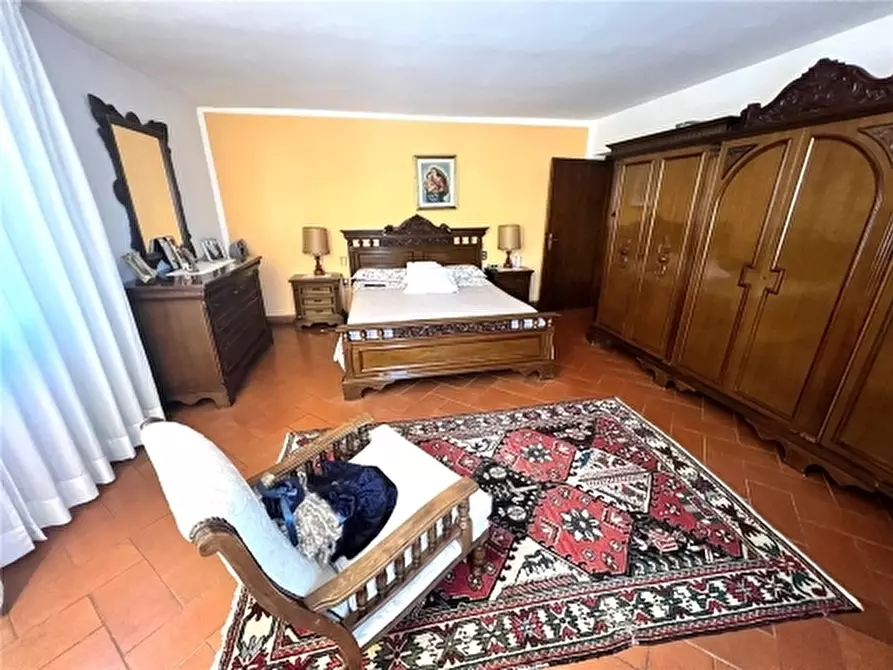 Immagine 13 di Appartamento in vendita  a Lastra A Signa