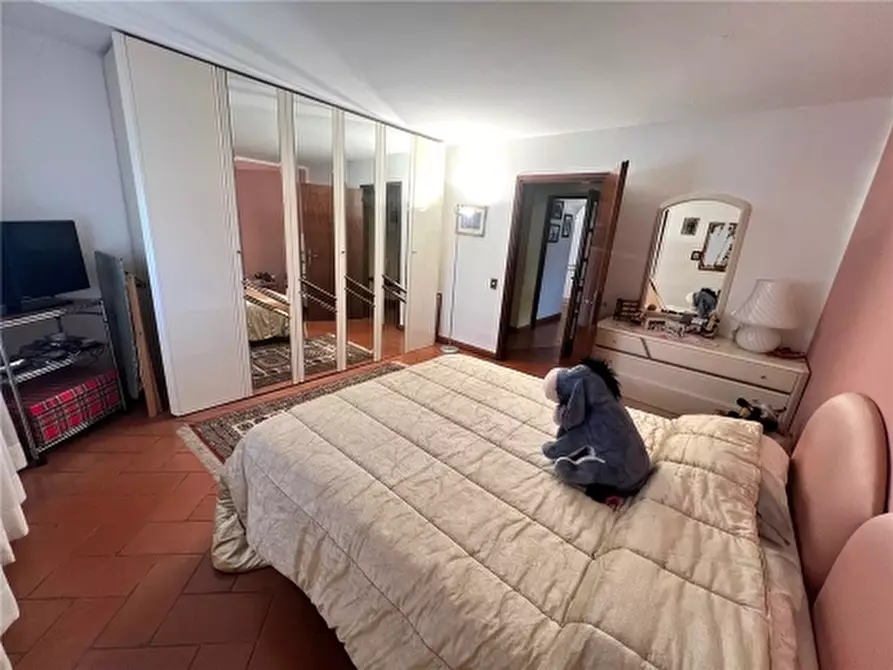 Immagine 15 di Appartamento in vendita  a Lastra A Signa