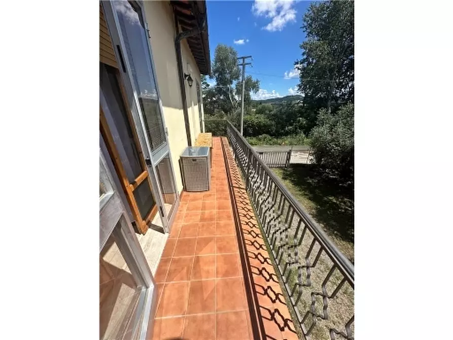 Immagine 13 di Appartamento in affitto  a Empoli