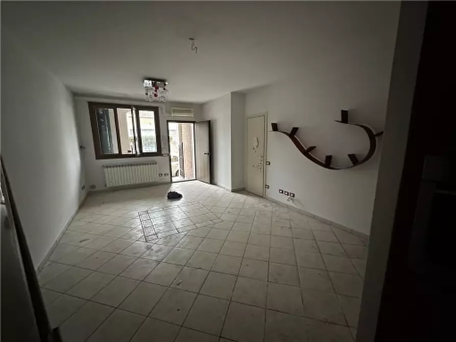 Immagine 3 di Appartamento in affitto  a Empoli