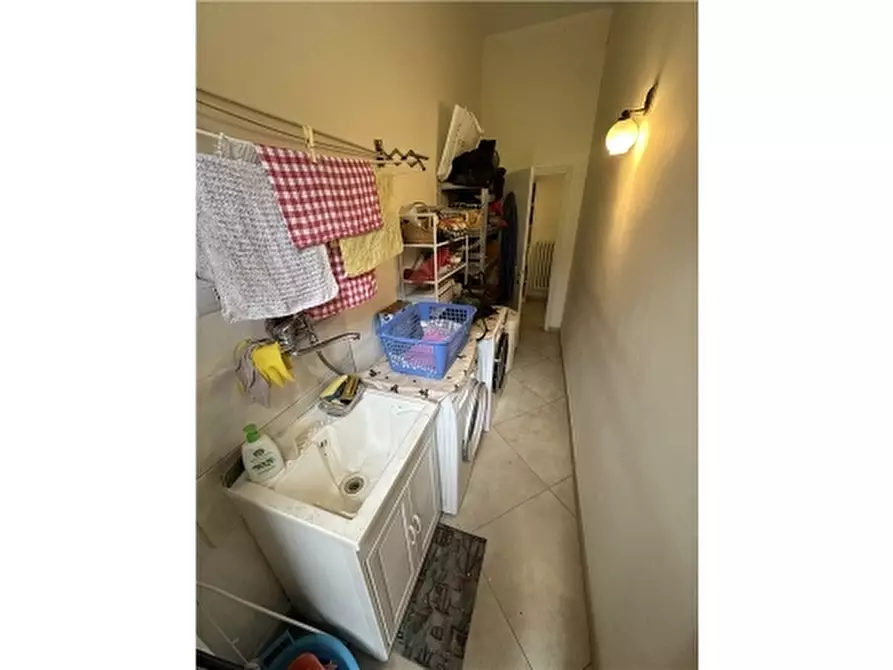 Immagine 20 di Appartamento in vendita  a Lastra A Signa