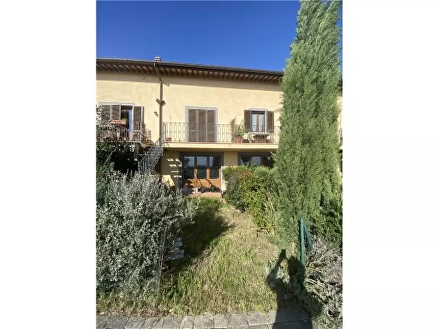 Immagine 6 di Villa in vendita  a Lastra A Signa
