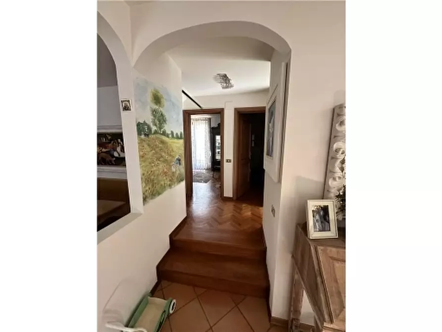 Immagine 26 di Villa in vendita  a Lastra A Signa