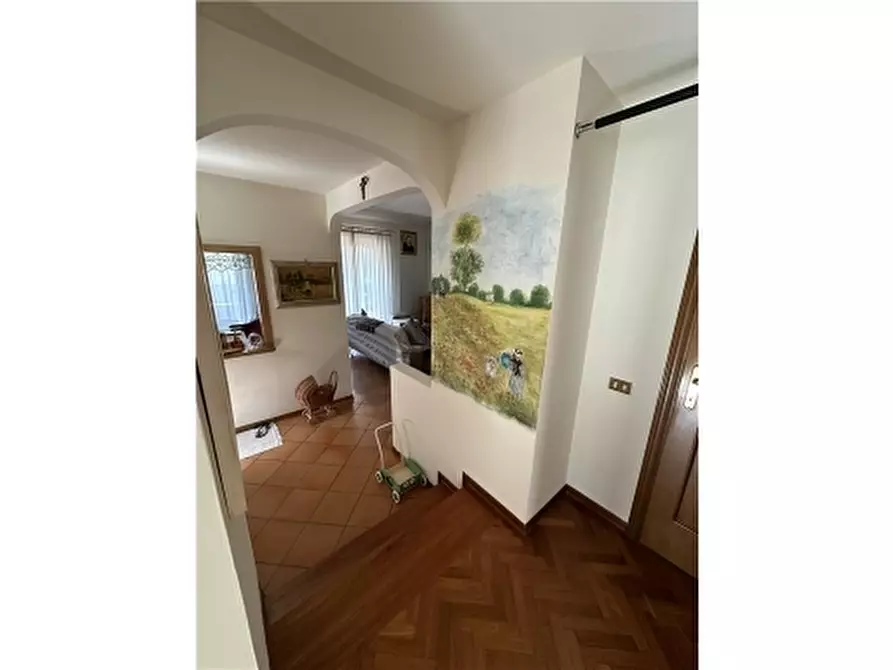 Immagine 27 di Villa in vendita  a Lastra A Signa