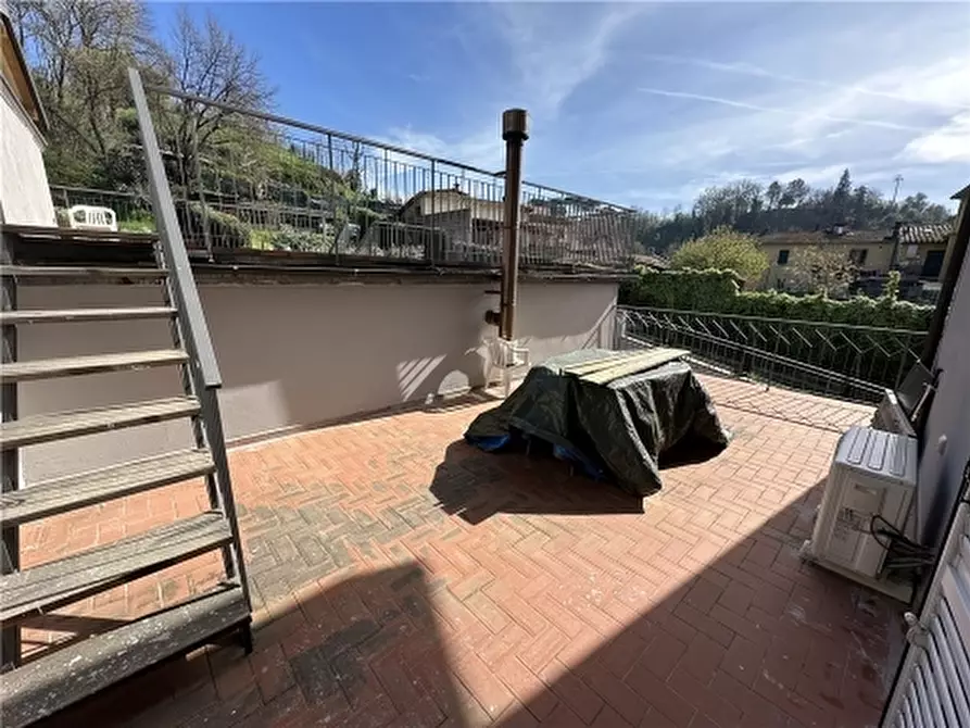 Immagine 34 di Villa in vendita  a Lastra A Signa