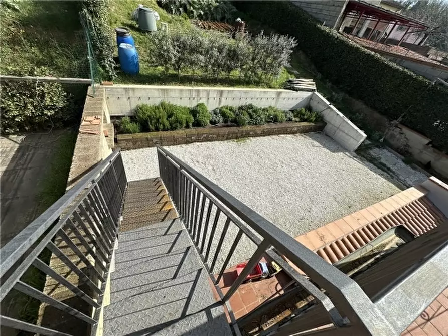 Immagine 38 di Villa in vendita  a Lastra A Signa