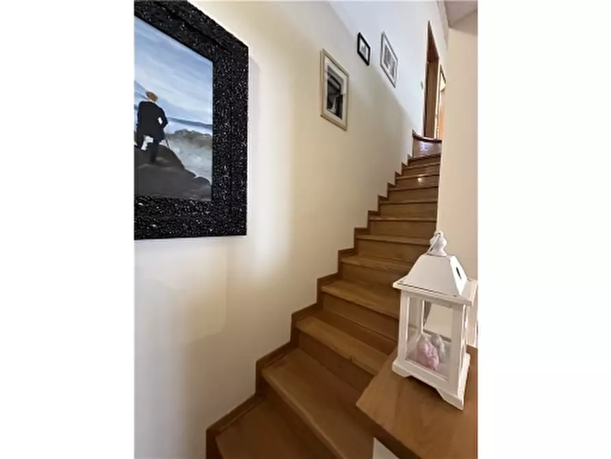 Immagine 41 di Villa in vendita  a Lastra A Signa