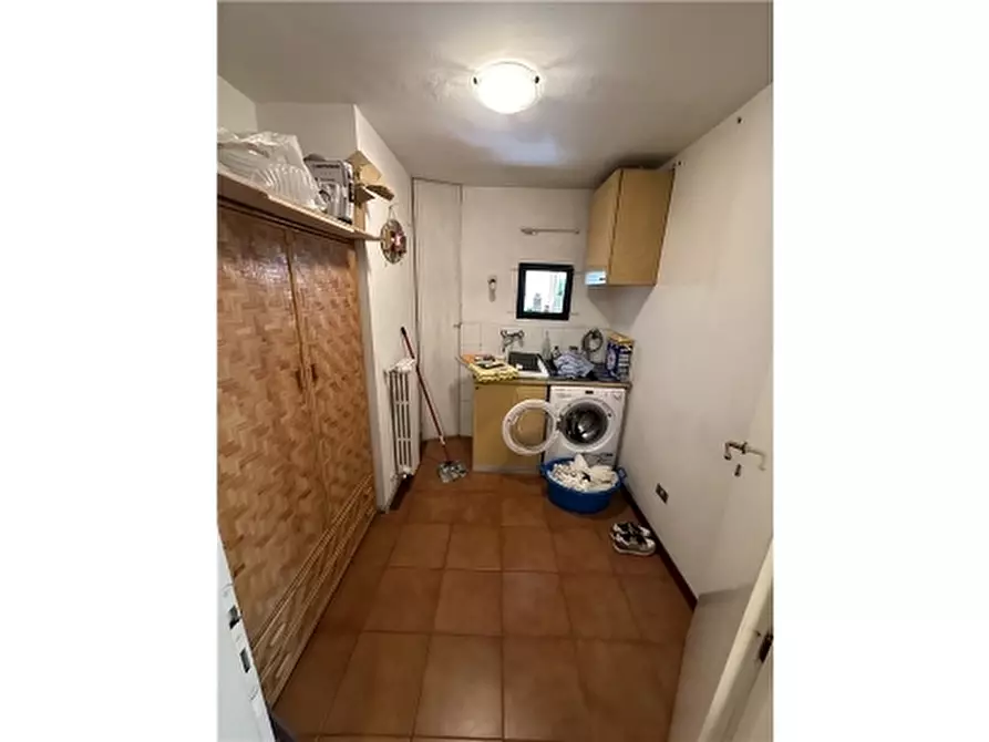 Immagine 77 di Villa in vendita  a Lastra A Signa