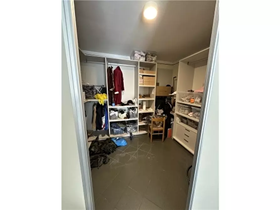 Immagine 81 di Villa in vendita  a Lastra A Signa