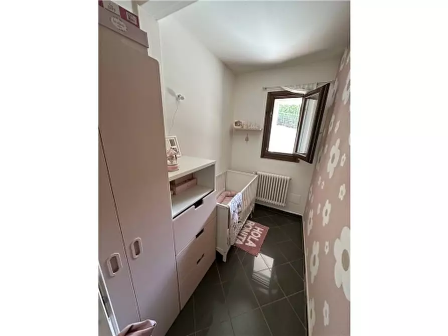 Immagine 93 di Villa in vendita  a Lastra A Signa