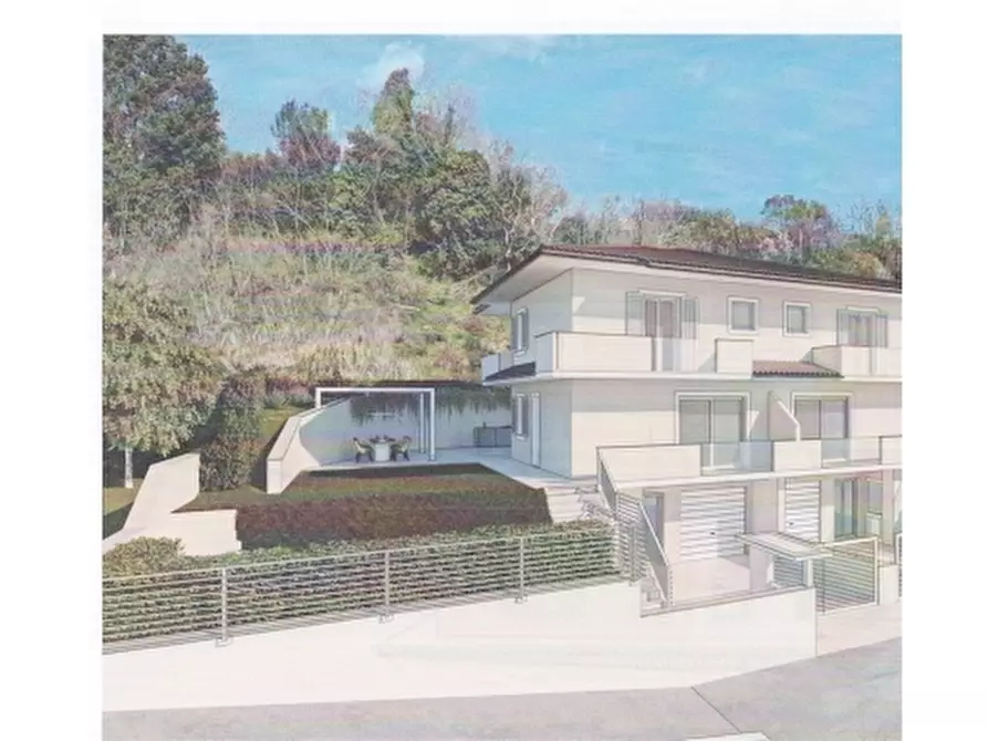 Immagine 1 di Villa in vendita  a Capraia E Limite