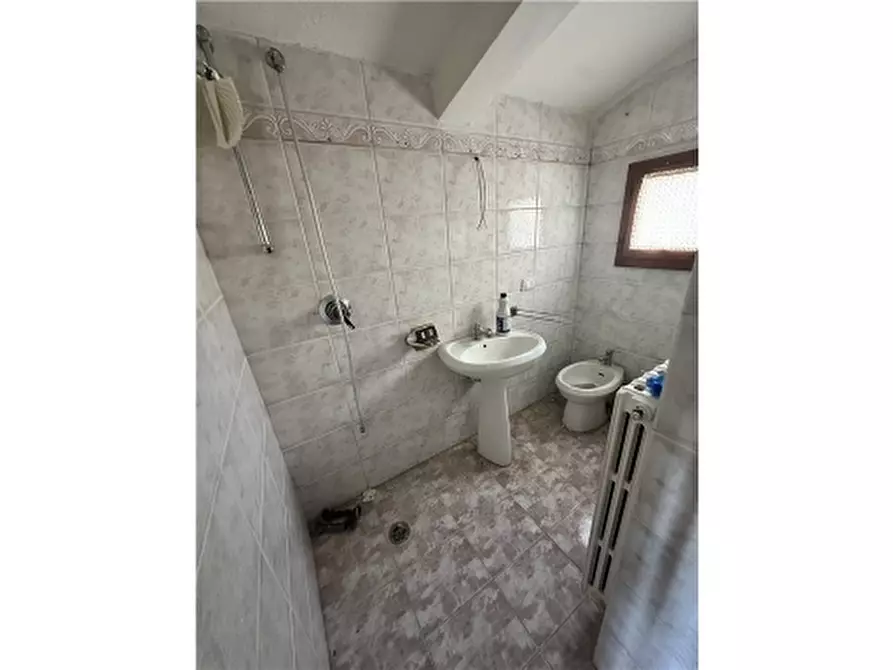 Immagine 18 di Villa in affitto  a Montelupo Fiorentino