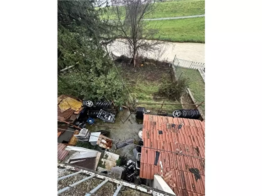 Immagine 1 di Villa in vendita  a Montelupo Fiorentino