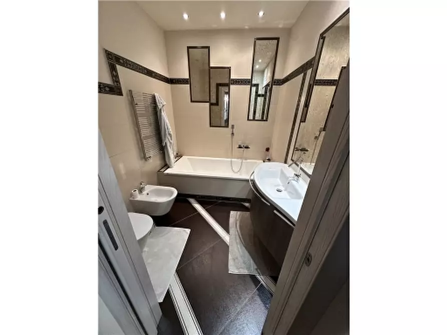 Immagine 26 di Villa in vendita  a Montelupo Fiorentino