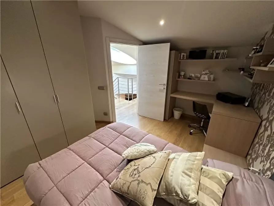 Immagine 33 di Villa in vendita  a Montelupo Fiorentino