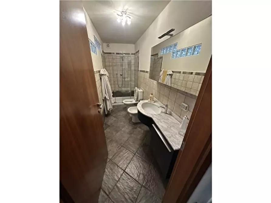 Immagine 45 di Villa in vendita  a Montelupo Fiorentino