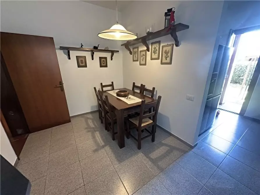Immagine 26 di Villa in vendita  a Empoli