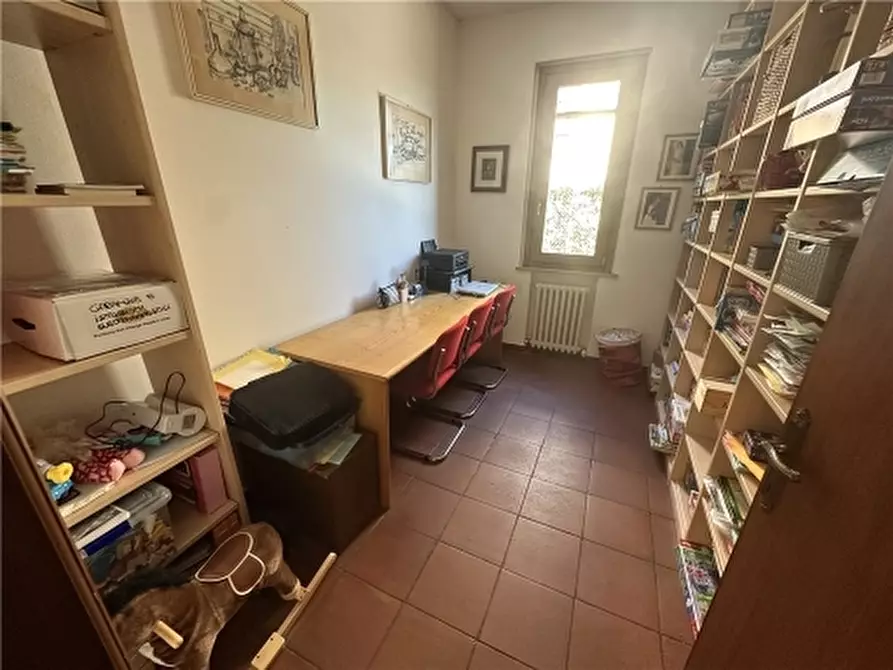 Immagine 34 di Villa in vendita  a Empoli