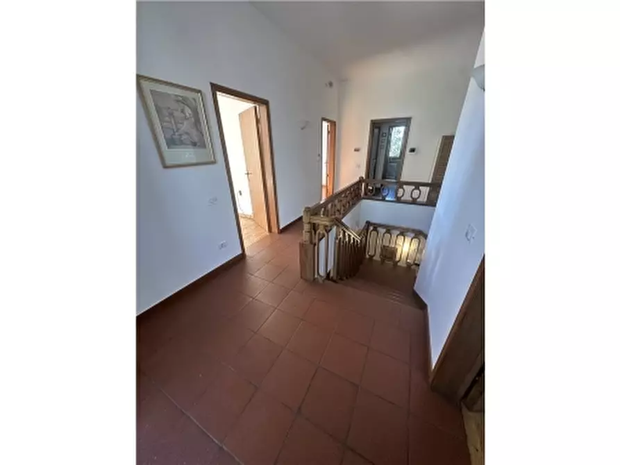 Immagine 38 di Villa in vendita  a Empoli