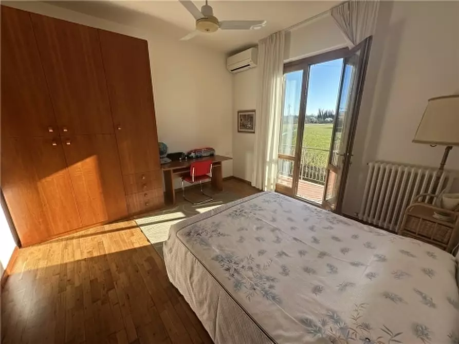 Immagine 42 di Villa in vendita  a Empoli