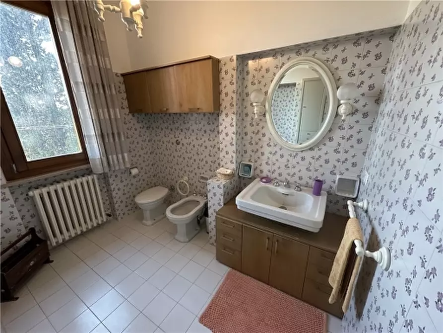 Immagine 55 di Villa in vendita  a Empoli