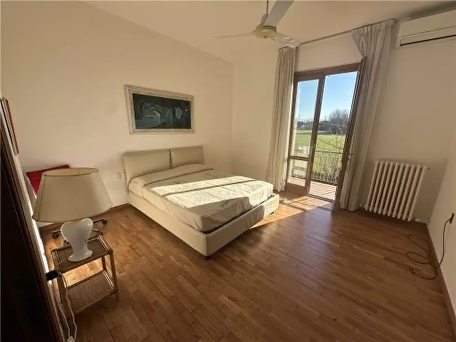 Immagine 58 di Villa in vendita  a Empoli