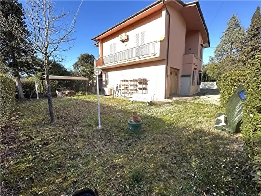 Immagine 73 di Villa in vendita  a Empoli