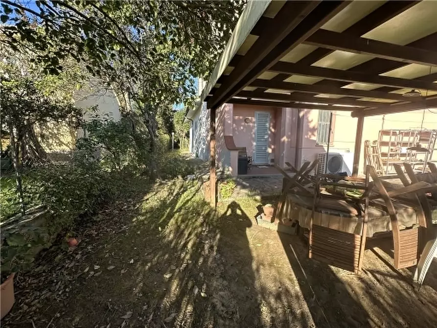 Immagine 78 di Villa in vendita  a Empoli