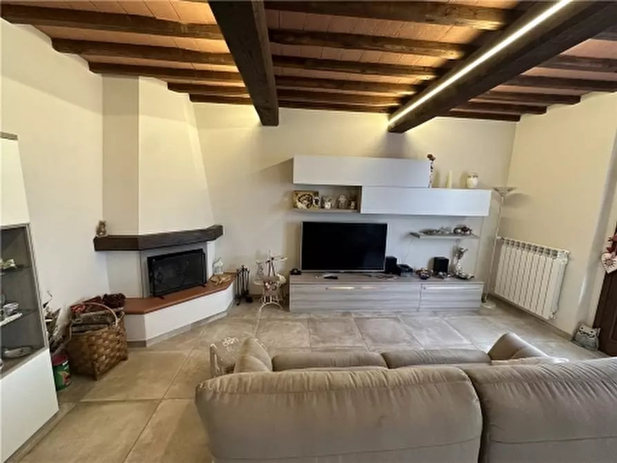 Immagine 17 di Villa in vendita  a Lastra A Signa