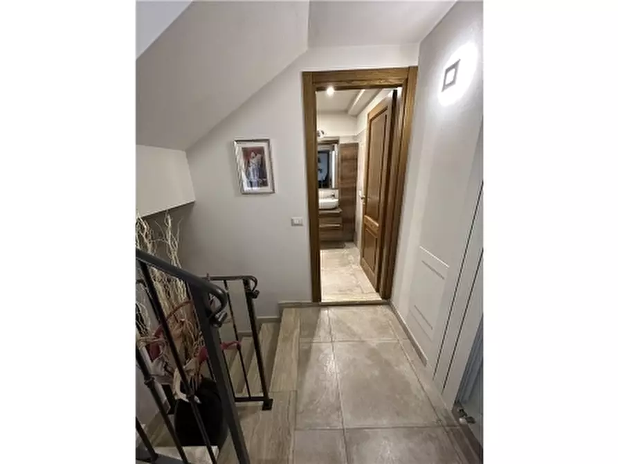 Immagine 25 di Villa in vendita  a Lastra A Signa