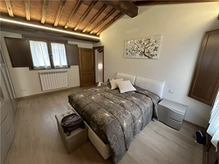 Immagine 39 di Villa in vendita  a Lastra A Signa