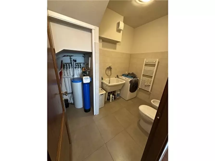 Immagine 47 di Villa in vendita  a Lastra A Signa