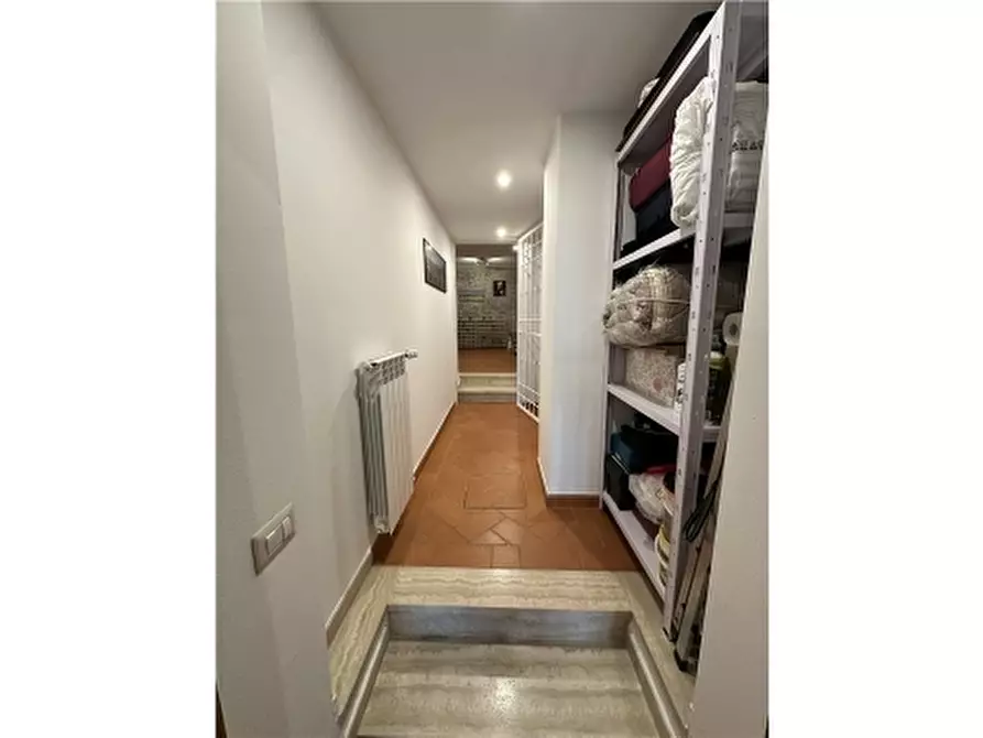 Immagine 50 di Villa in vendita  a Lastra A Signa